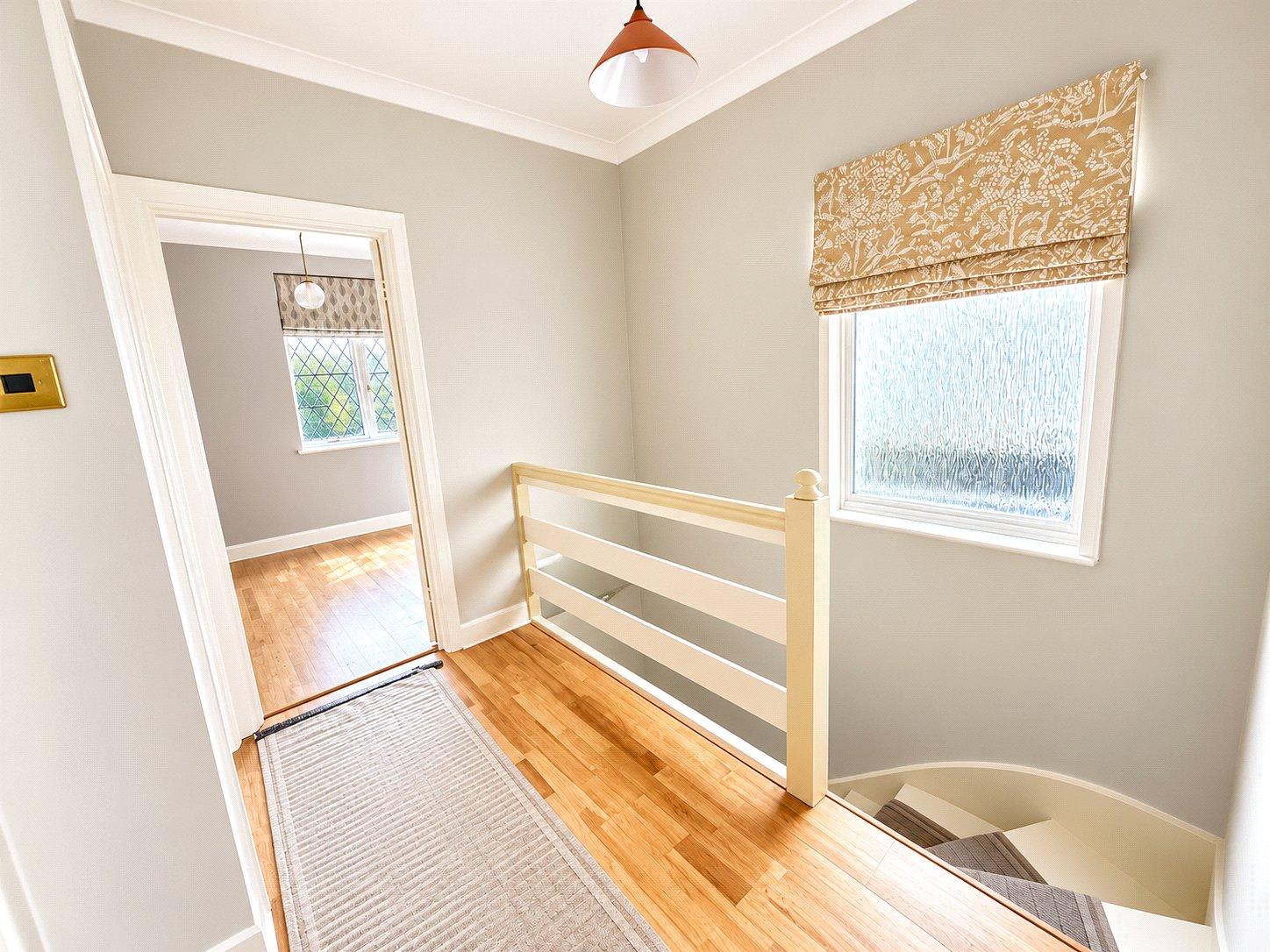 3 bedroom house for sale in London | Robinson Jackson