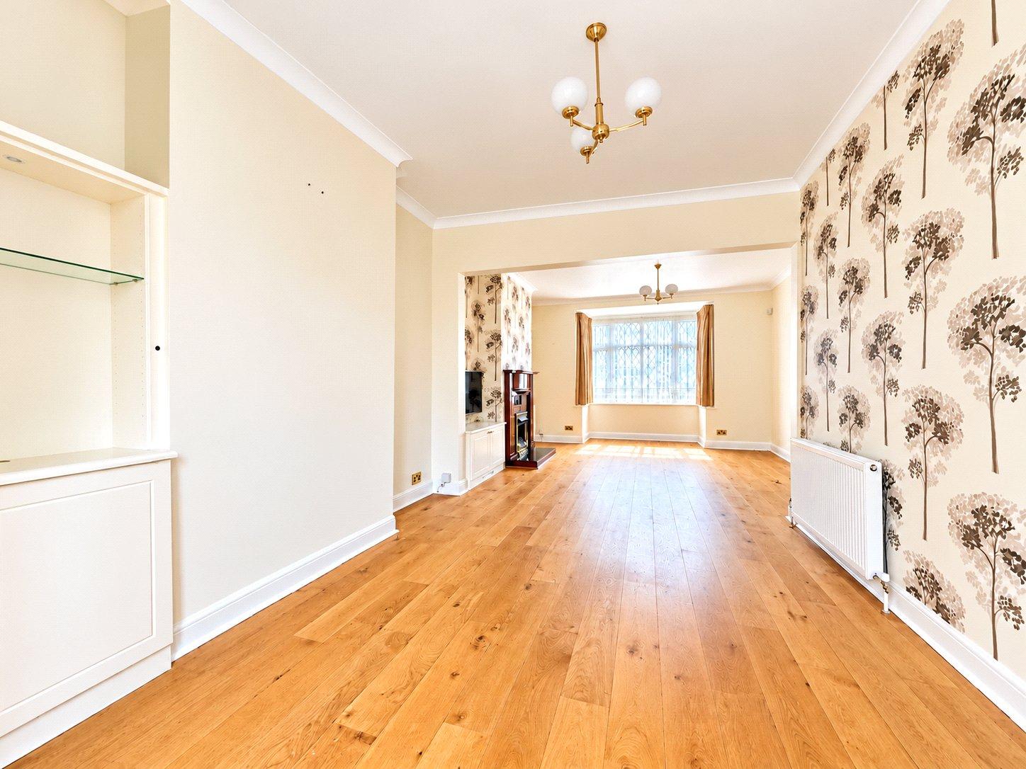3 bedroom house for sale in London | Robinson Jackson