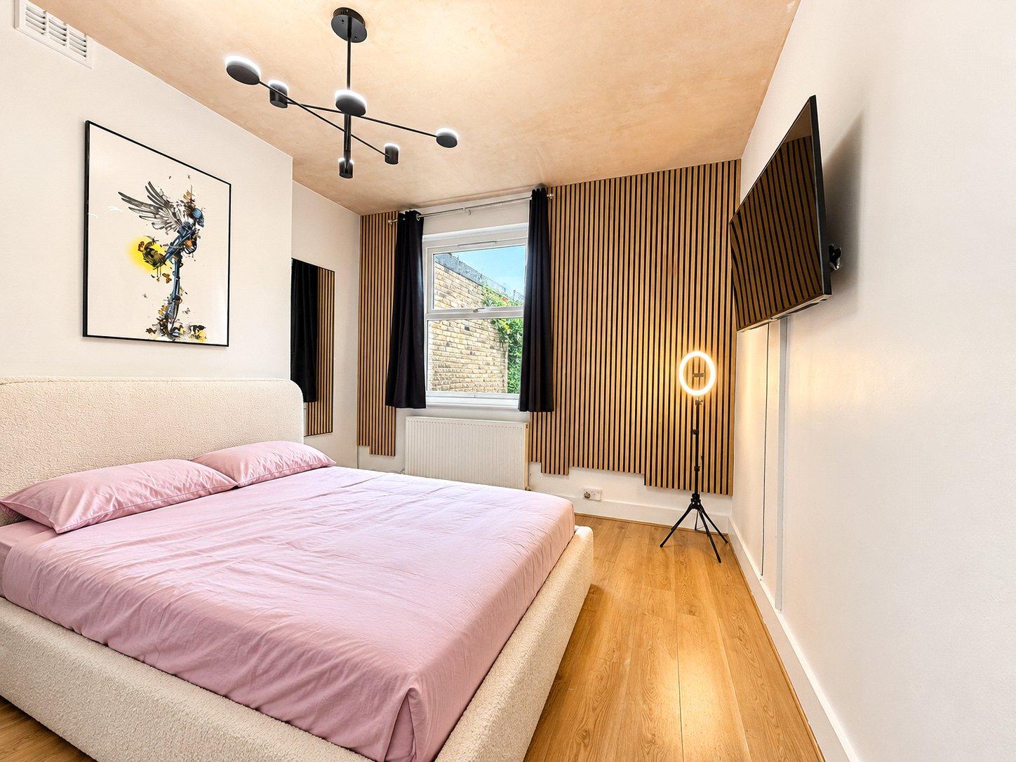 1 bedroom property for sale in London | Robinson Jackson