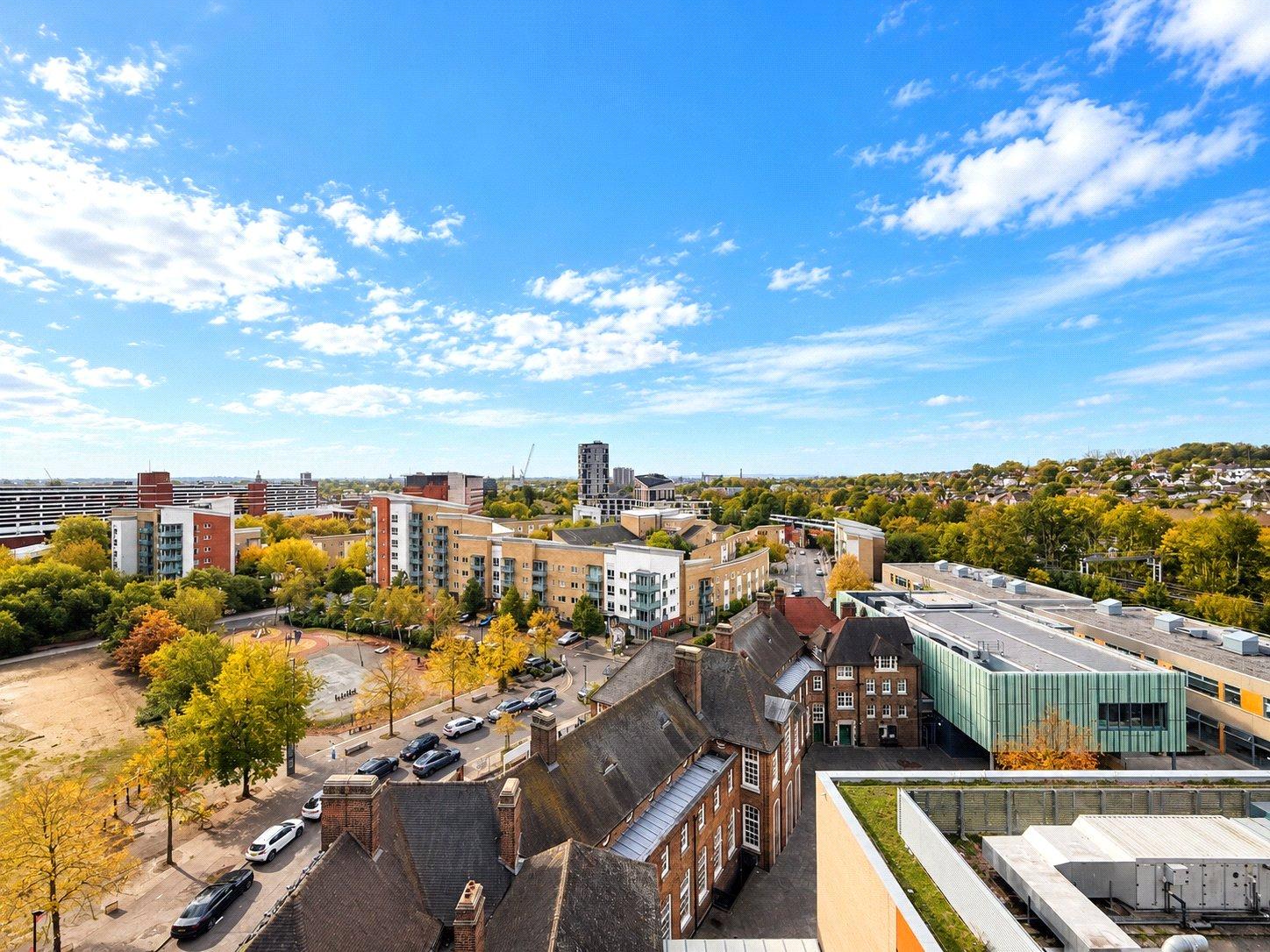 2 bedroom property for sale in  | Robinson Jackson