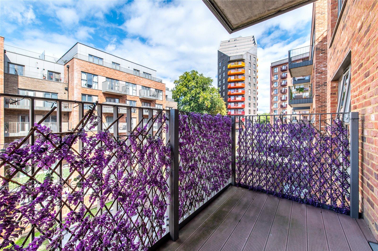 2 bedroom property for sale in Maidstone | Robinson Michael & Jackson
