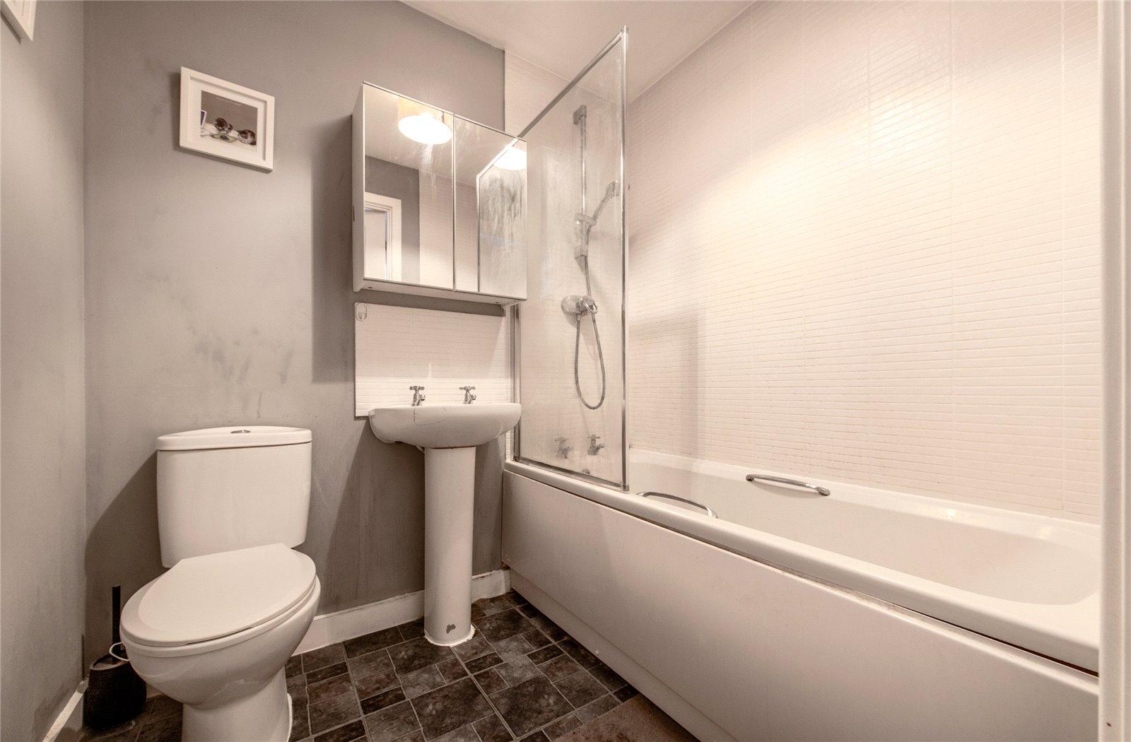 2 bedroom property for sale in Boughton Monchelsea | Robinson Michael & Jackson