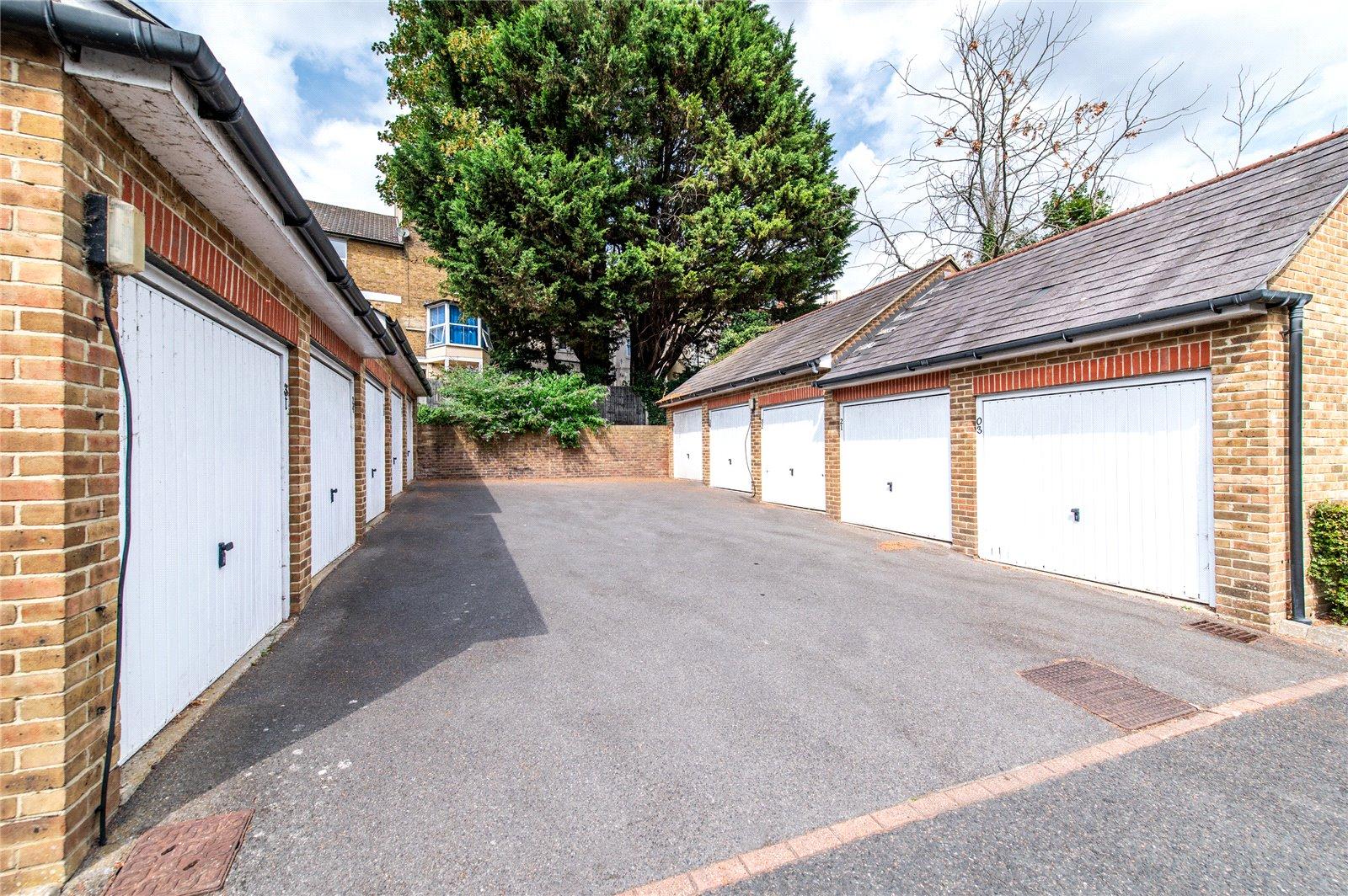 2 bedroom property for sale in Maidstone | Robinson Michael & Jackson