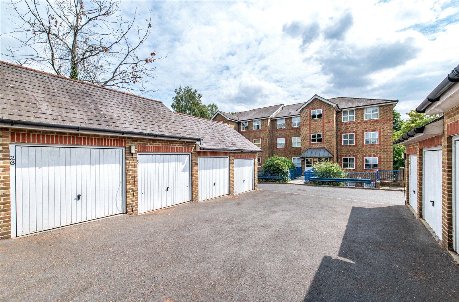 2 bedroom property for sale in Maidstone | Robinson Michael & Jackson