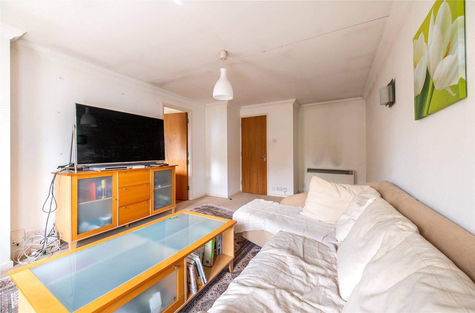 2 bedroom property for sale in Maidstone | Robinson Michael & Jackson