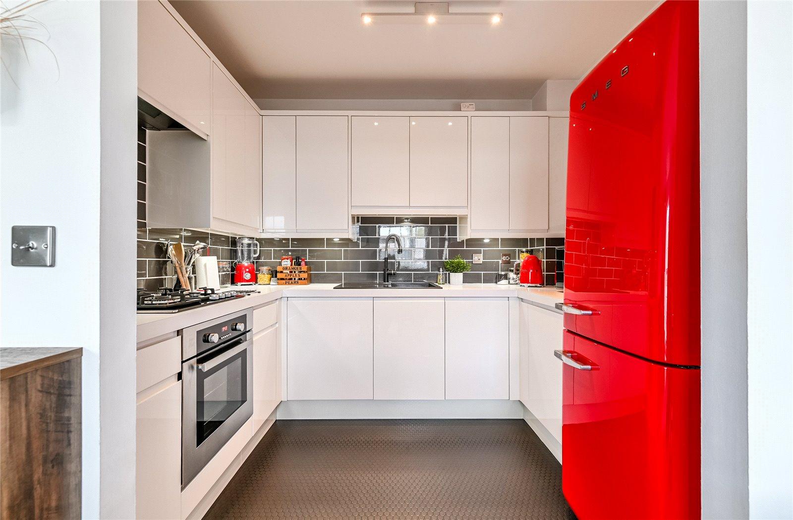 2 bedroom property for sale in Maidstone | Robinson Michael & Jackson