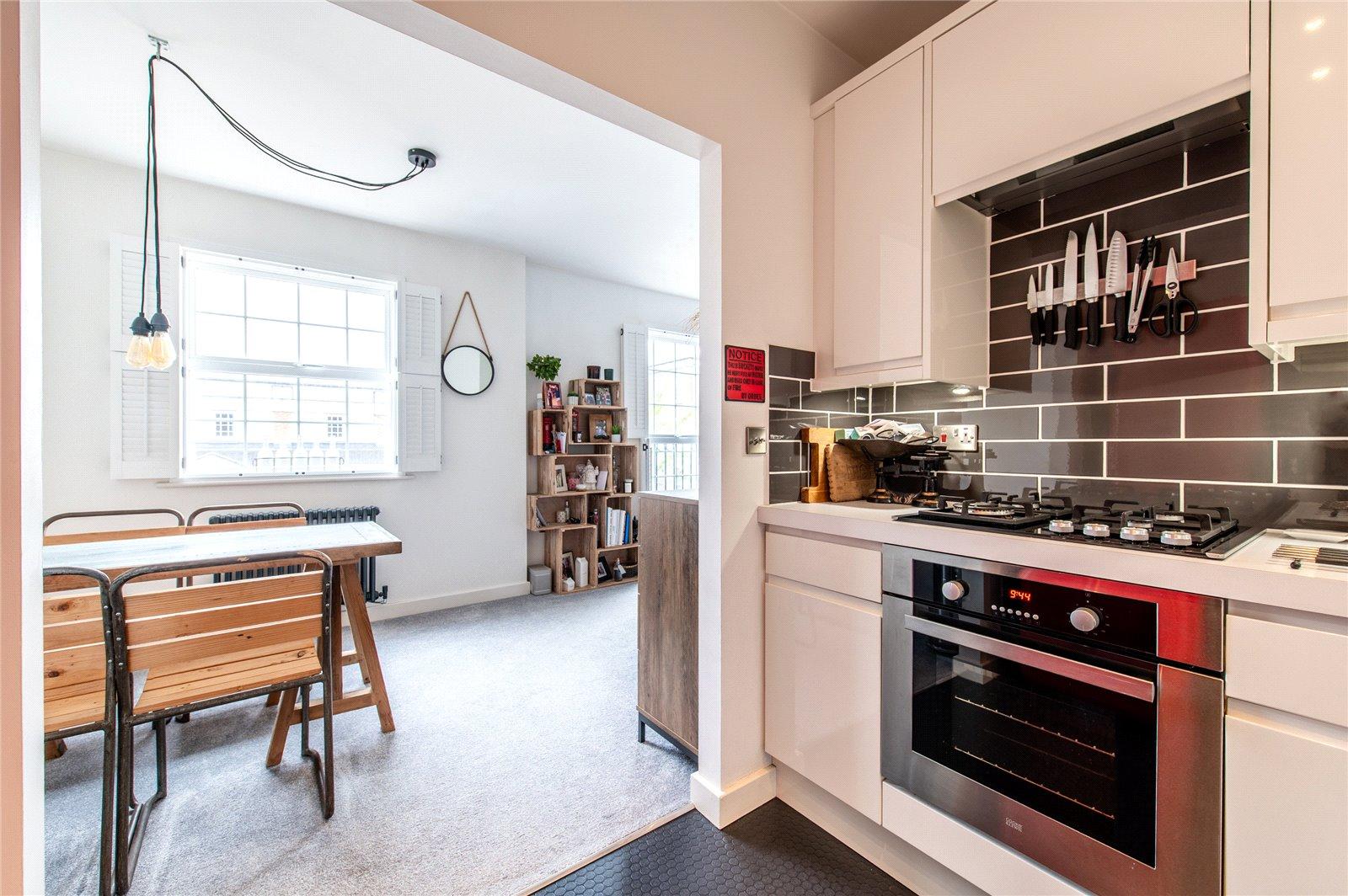 2 bedroom property for sale in Maidstone | Robinson Michael & Jackson