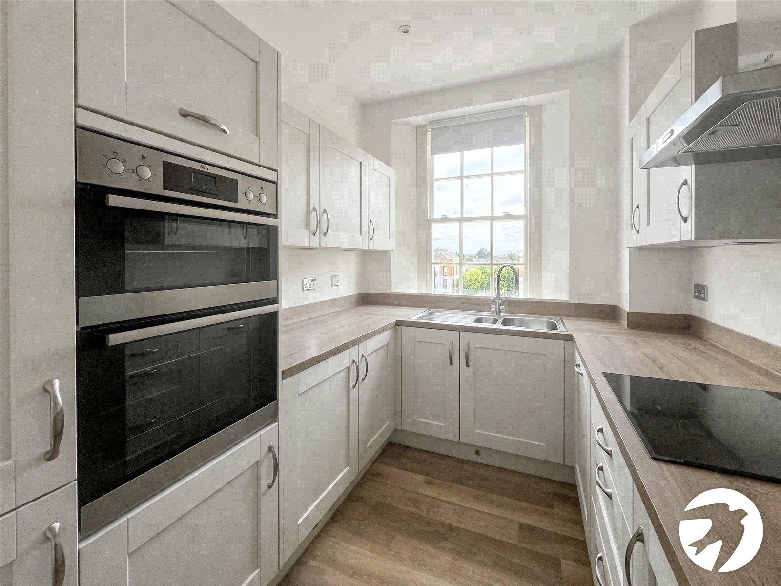 2 bedroom property for sale in Leybourne | Robinson Michael & Jackson