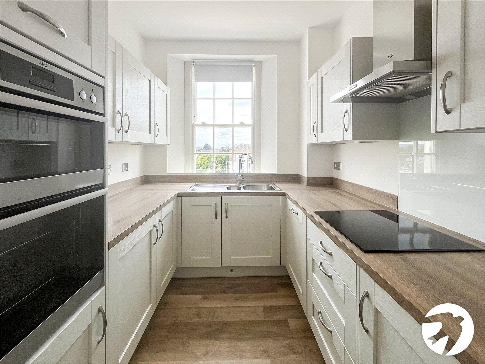 2 bedroom property for sale in Leybourne | Robinson Michael & Jackson