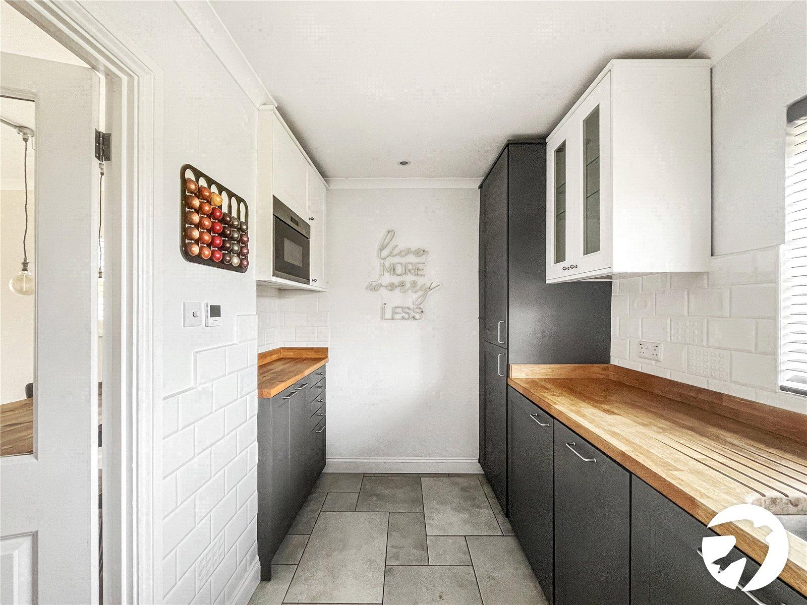 2 bedroom property for sale in Maidstone | Robinson Michael & Jackson