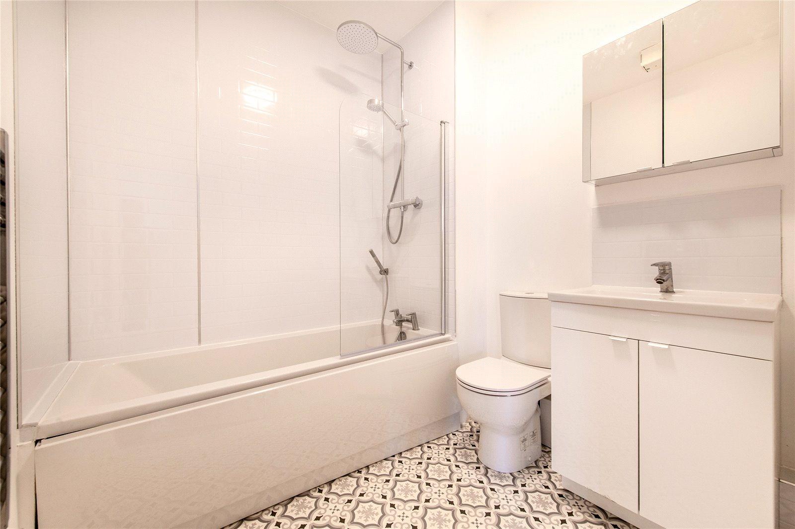 2 bedroom property for sale in Maidstone | Robinson Michael & Jackson