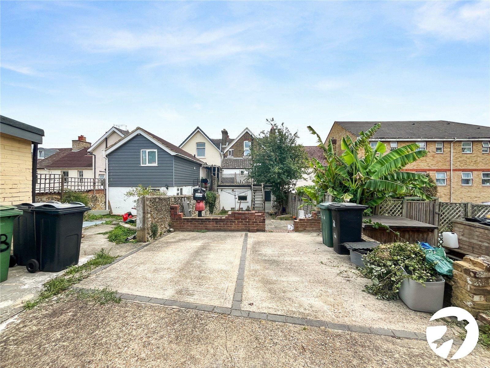 2 bedroom property for sale in Maidstone | Robinson Michael & Jackson