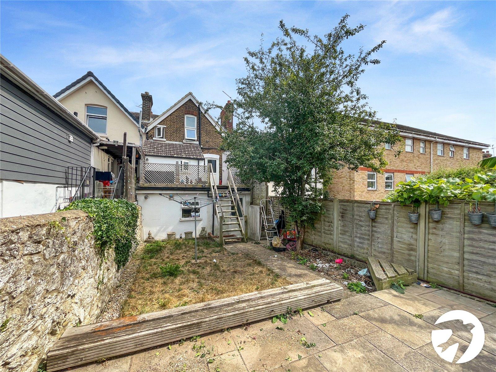 2 bedroom property for sale in Maidstone | Robinson Michael & Jackson