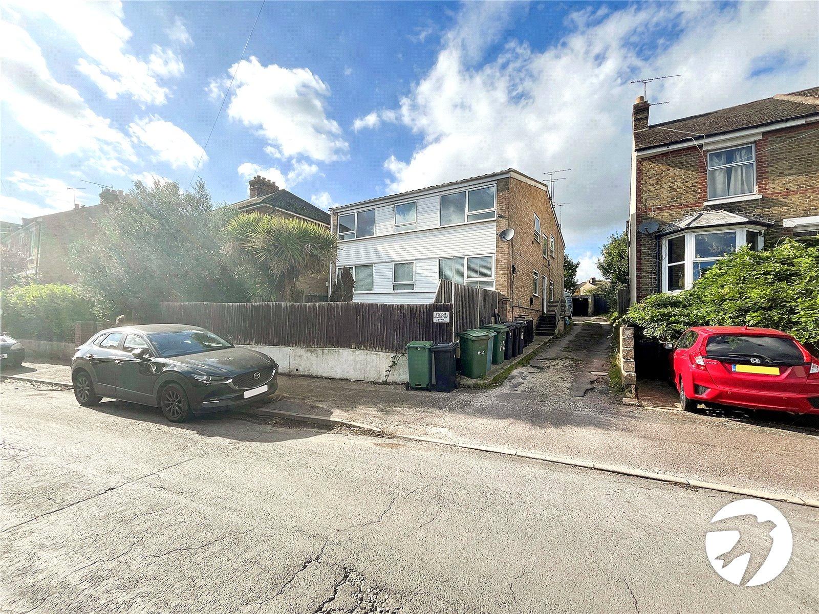 2 bedroom property for sale in Maidstone | Robinson Michael & Jackson