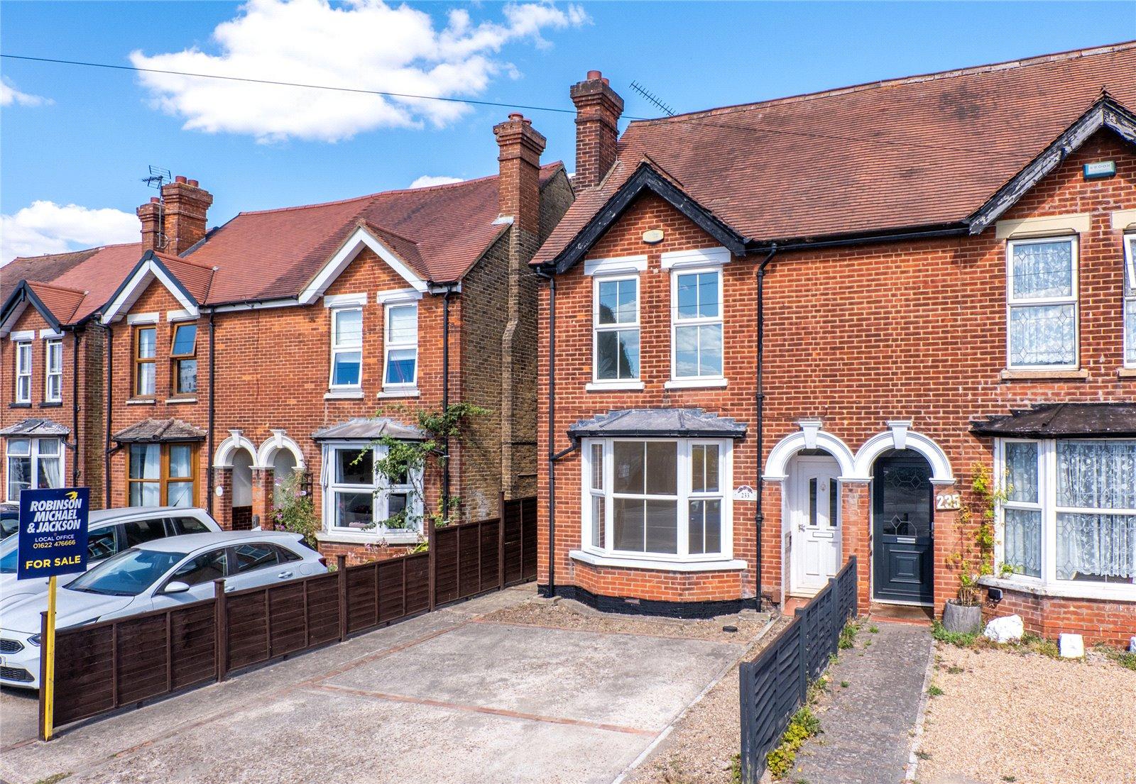 3 bedroom house for sale in Maidstone | Robinson Michael & Jackson
