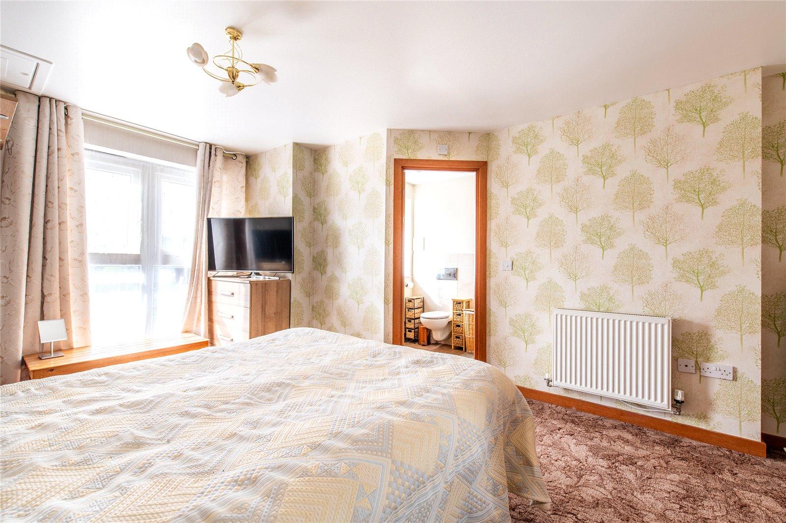 5 bedroom property for sale in Maidstone | Robinson Michael & Jackson