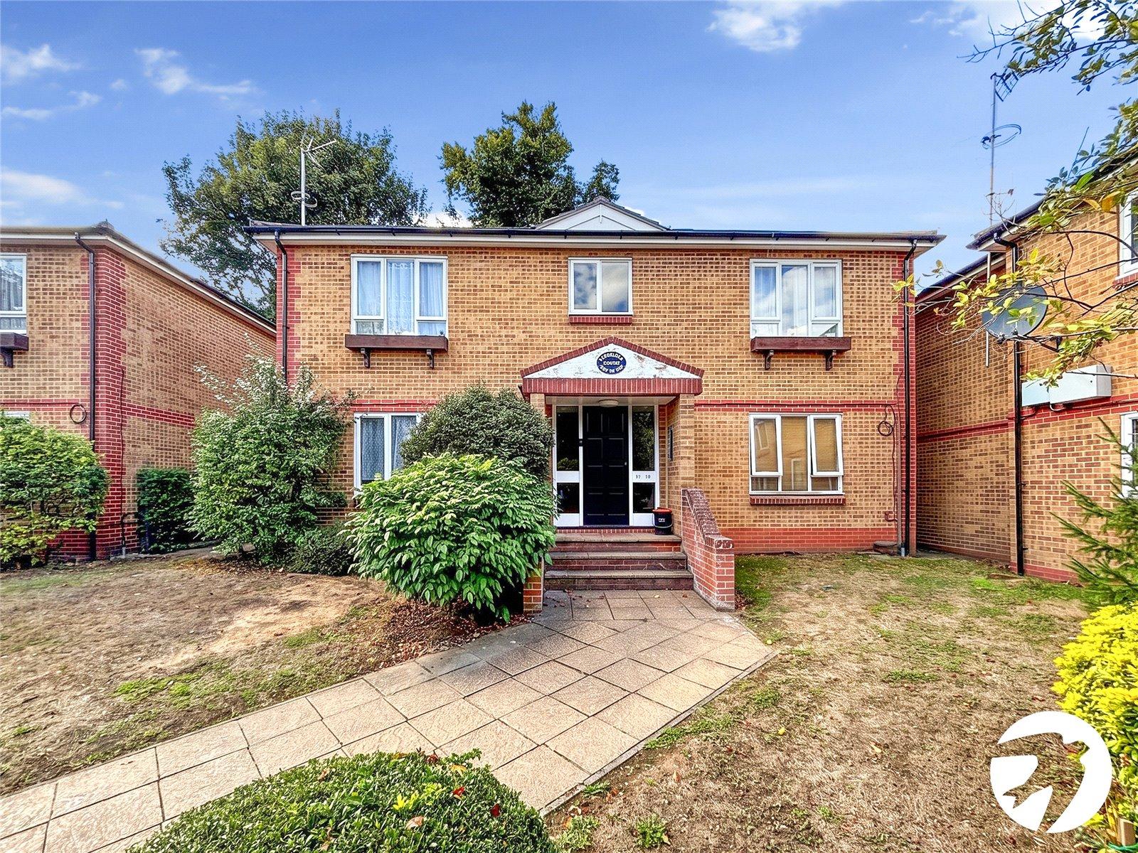 1 bedroom property for sale in Victoria Street | Robinson Michael & Jackson