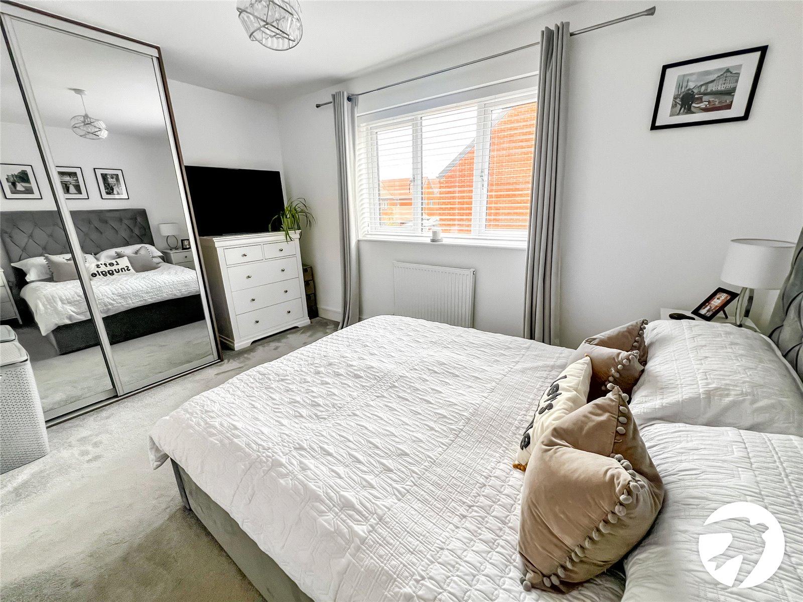 2 bedroom house for sale in Langley | Robinson Michael & Jackson