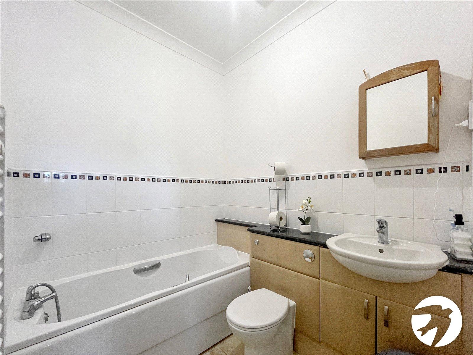 2 bedroom property for sale in Maidstone | Robinson Michael & Jackson