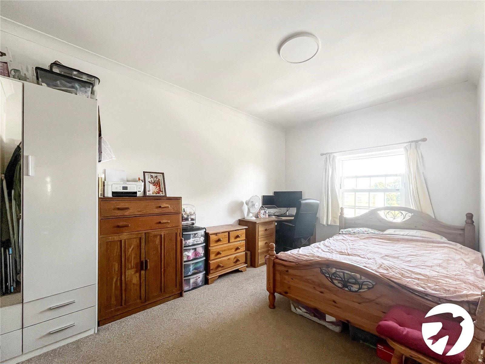 2 bedroom property for sale in Maidstone | Robinson Michael & Jackson