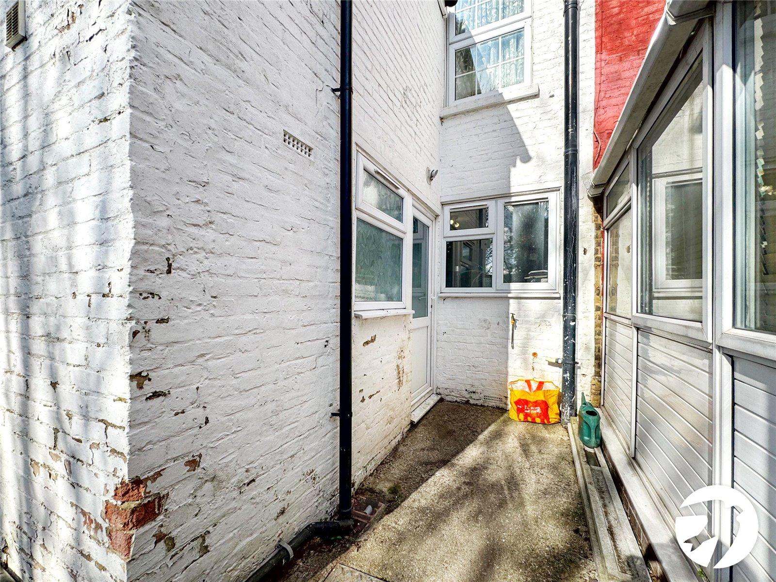 2 bedroom house for sale in Penenden Heath | Robinson Michael & Jackson