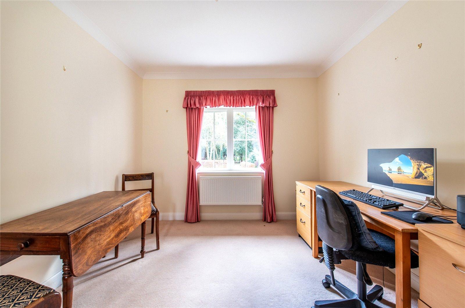 2 bedroom property for sale in Maidstone | Robinson Michael & Jackson