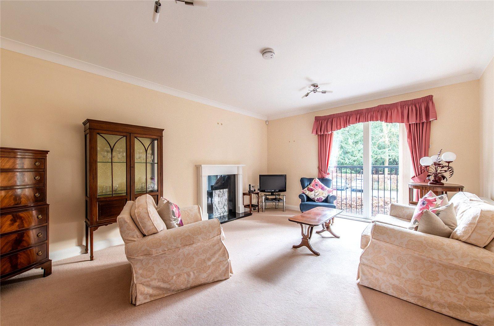 2 bedroom property for sale in Maidstone | Robinson Michael & Jackson