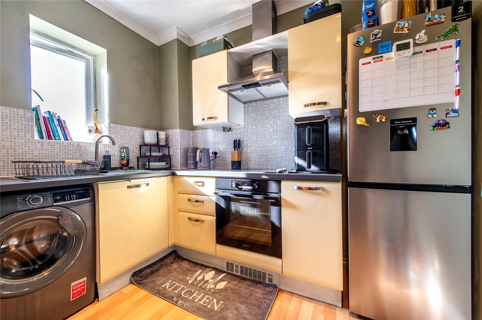 2 bedroom property for sale in Maidstone | Robinson Michael & Jackson