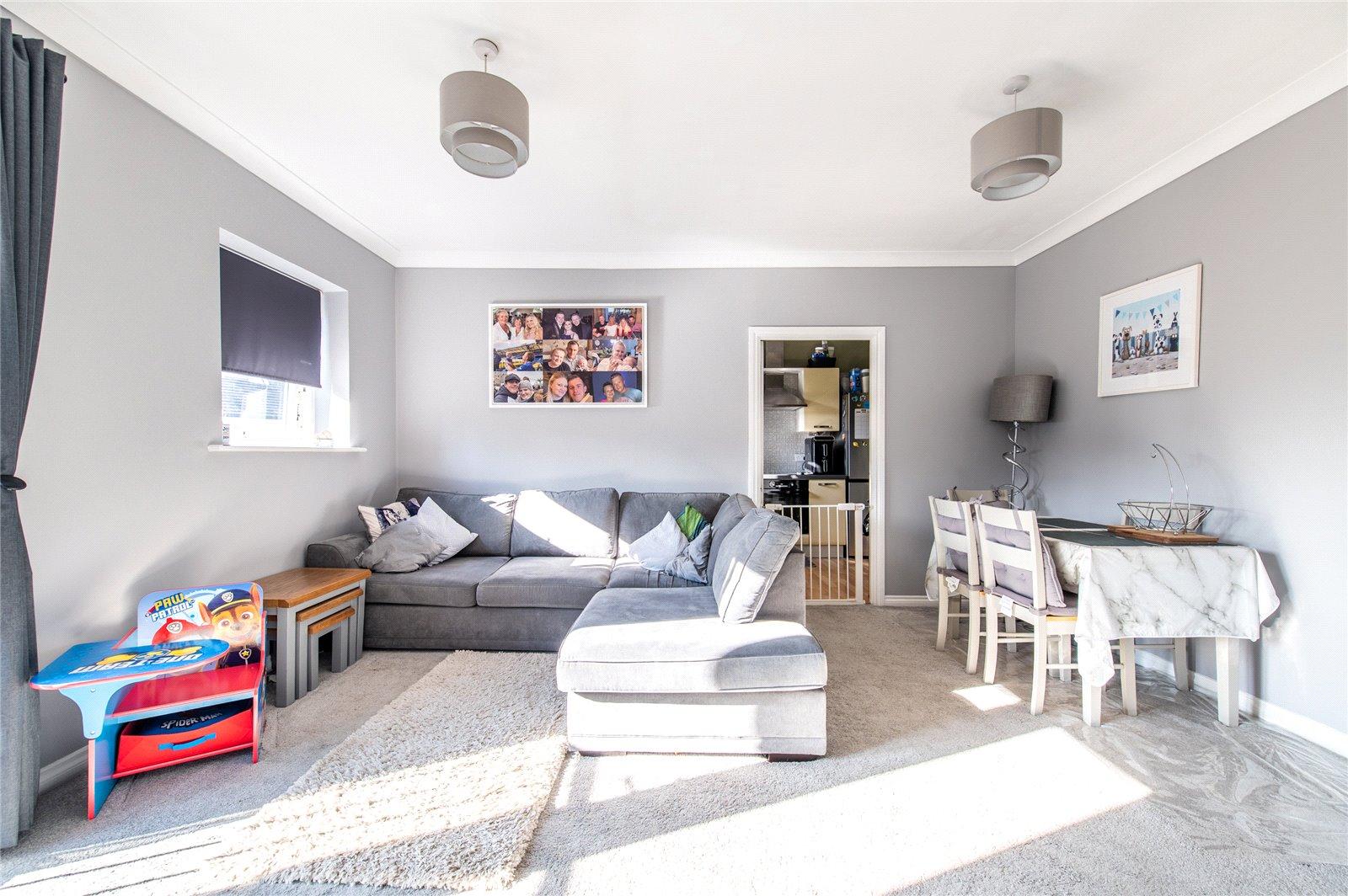 2 bedroom property for sale in Maidstone | Robinson Michael & Jackson
