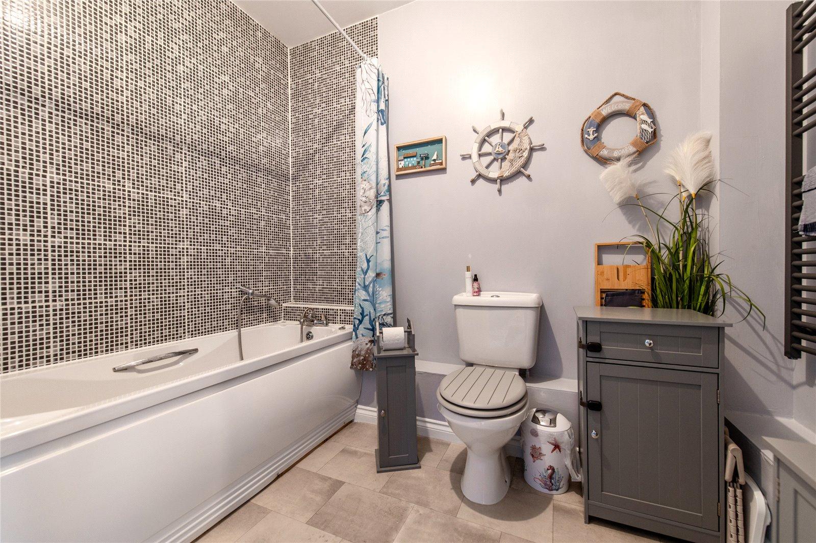 2 bedroom property for sale in Maidstone | Robinson Michael & Jackson