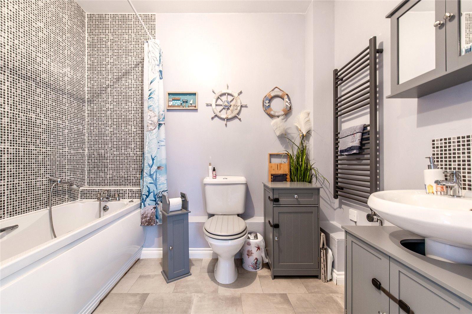 2 bedroom property for sale in Maidstone | Robinson Michael & Jackson