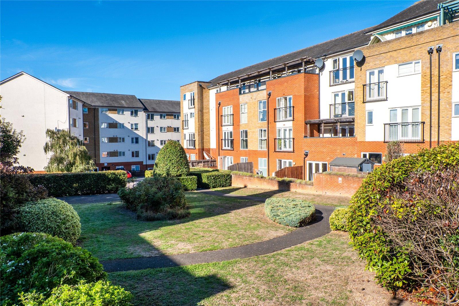 2 bedroom property for sale in Maidstone | Robinson Michael & Jackson