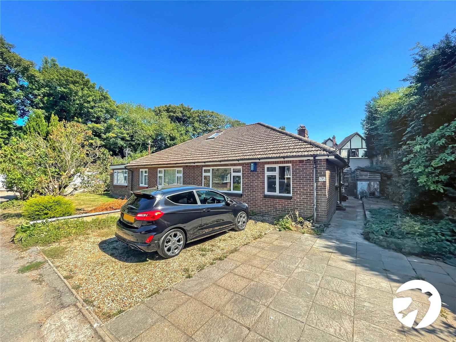 2 bedroom bungalow for sale in West Malling | Robinson Michael & Jackson