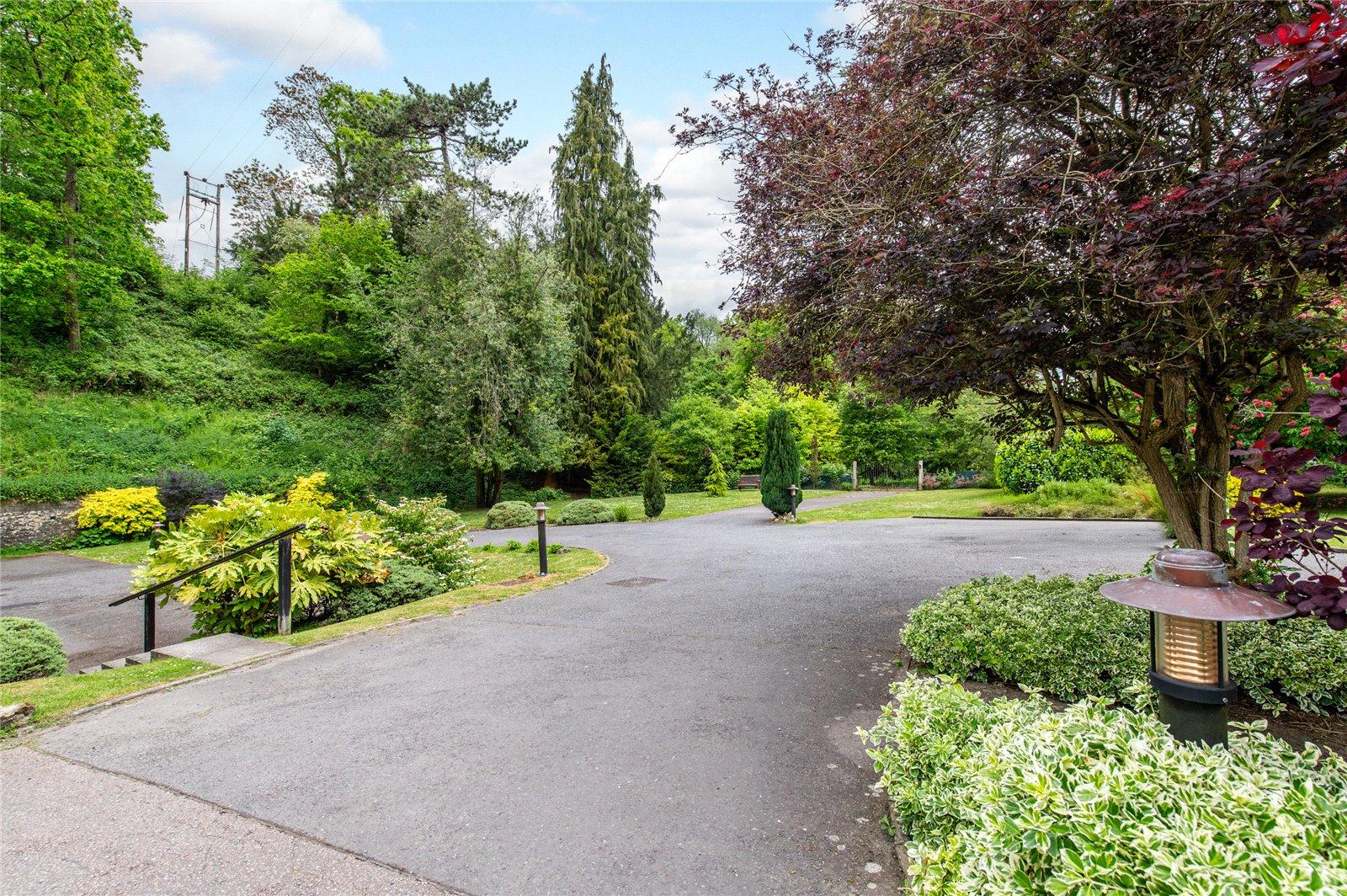 3 bedroom property for sale in Maidstone | Robinson Michael & Jackson