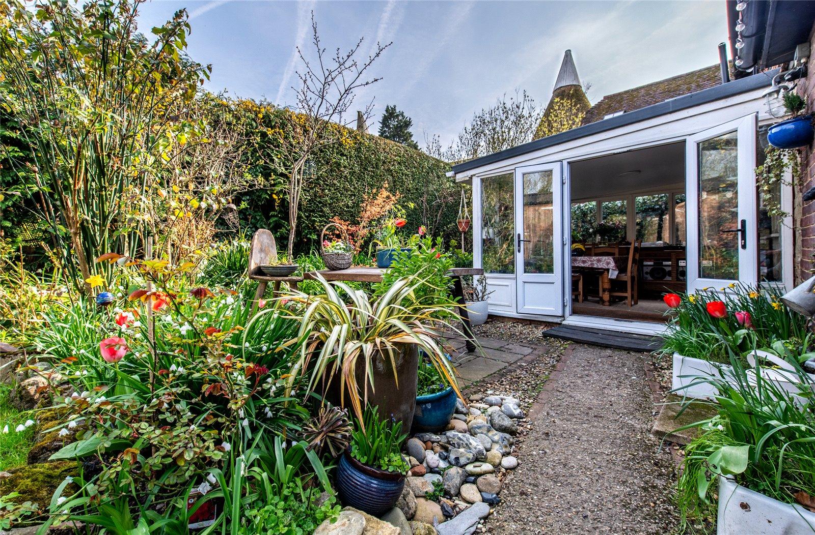 3 bedroom house for sale in Harrietsham | Robinson Michael & Jackson