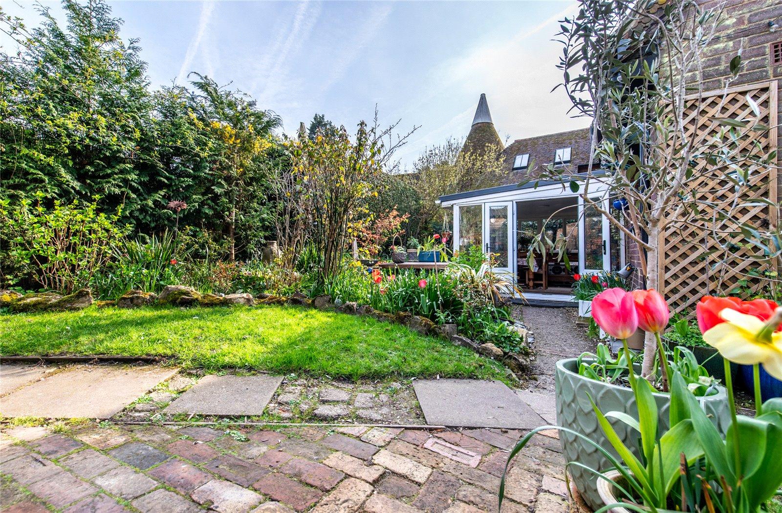 3 bedroom house for sale in Harrietsham | Robinson Michael & Jackson