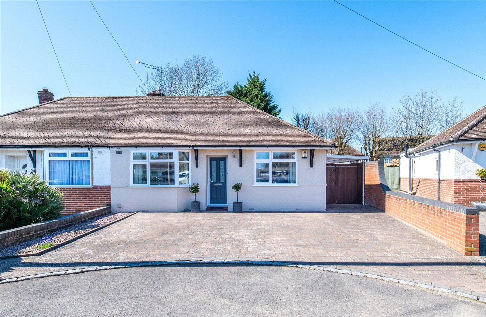 2 bedroom bungalow for sale in Weavering | Robinson Michael & Jackson