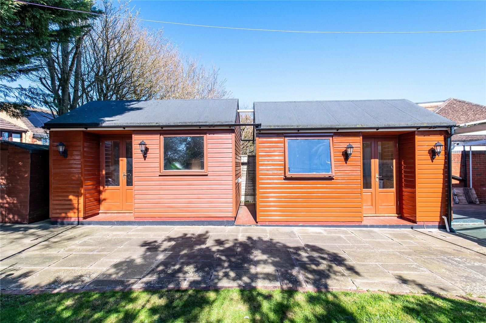 2 bedroom bungalow for sale in Weavering | Robinson Michael & Jackson