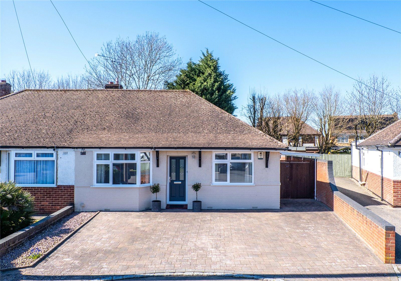 2 bedroom bungalow for sale in Weavering | Robinson Michael & Jackson