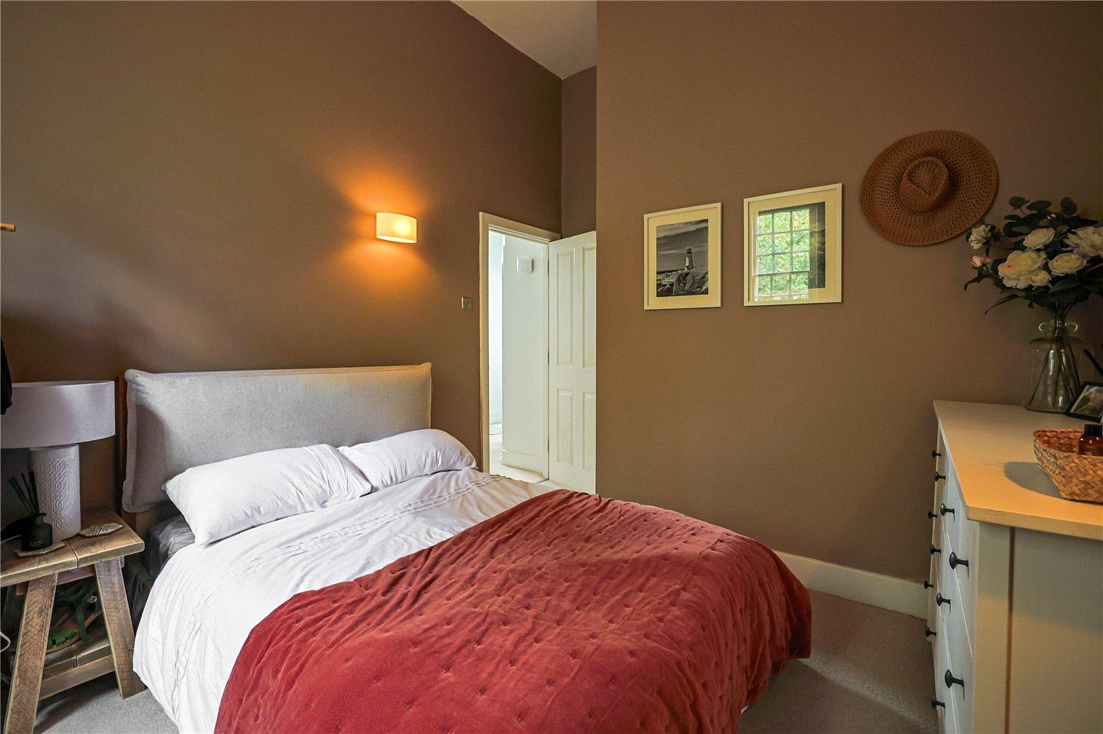 2 bedroom property for sale in Fennel Close | Robinson Michael & Jackson