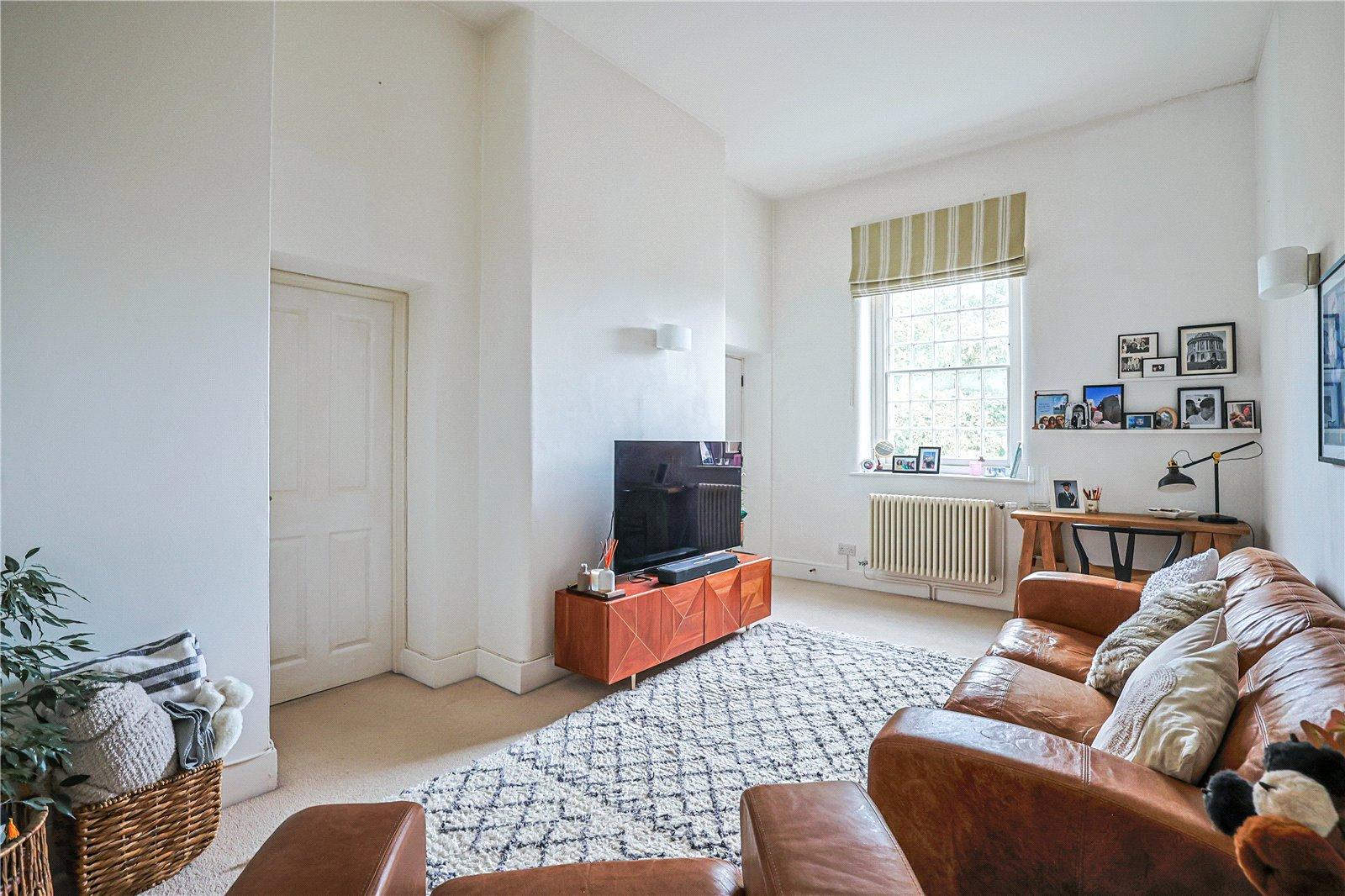 2 bedroom property for sale in Fennel Close | Robinson Michael & Jackson