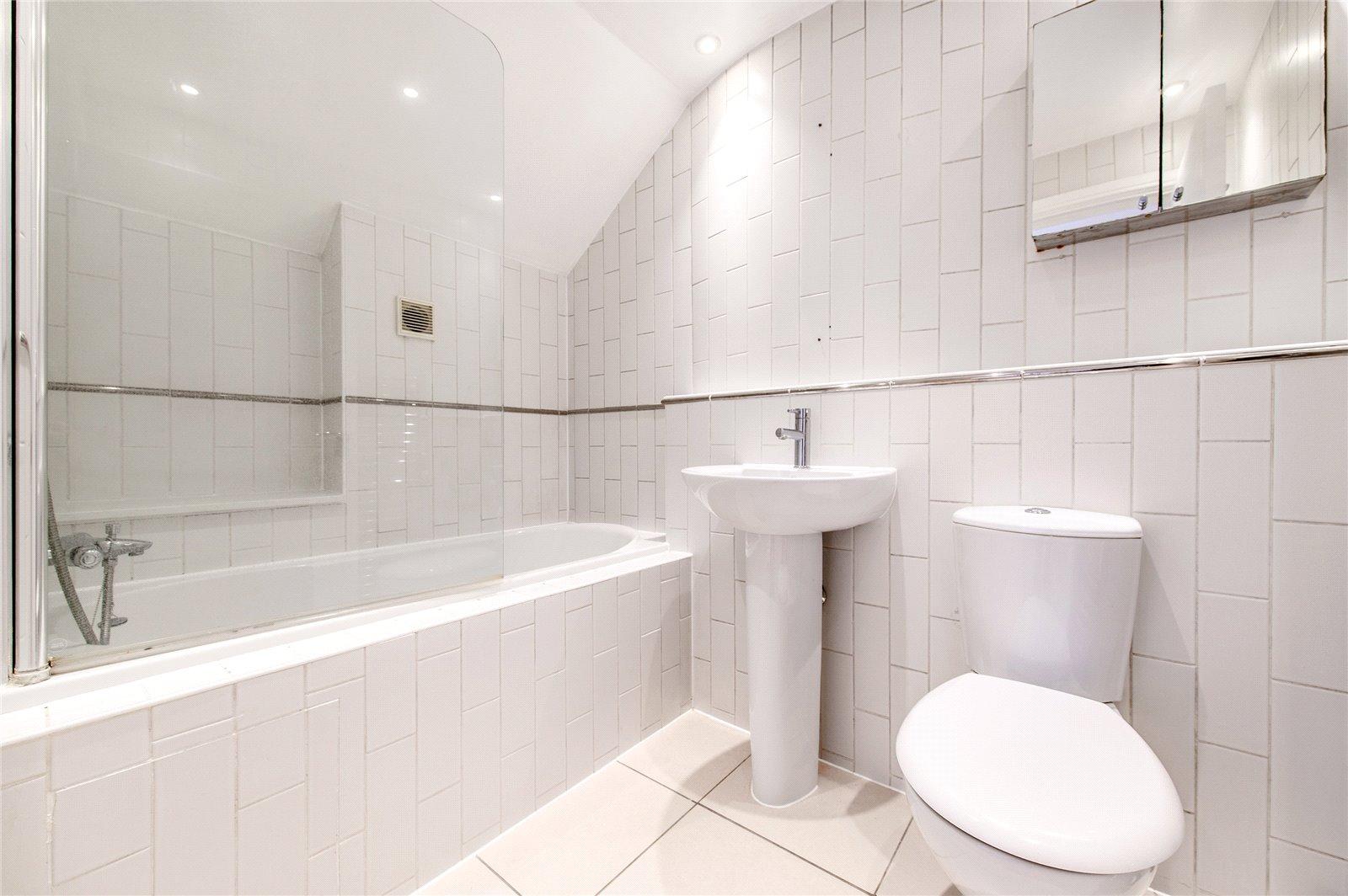 2 bedroom house for sale in Maidstone | Robinson Michael & Jackson