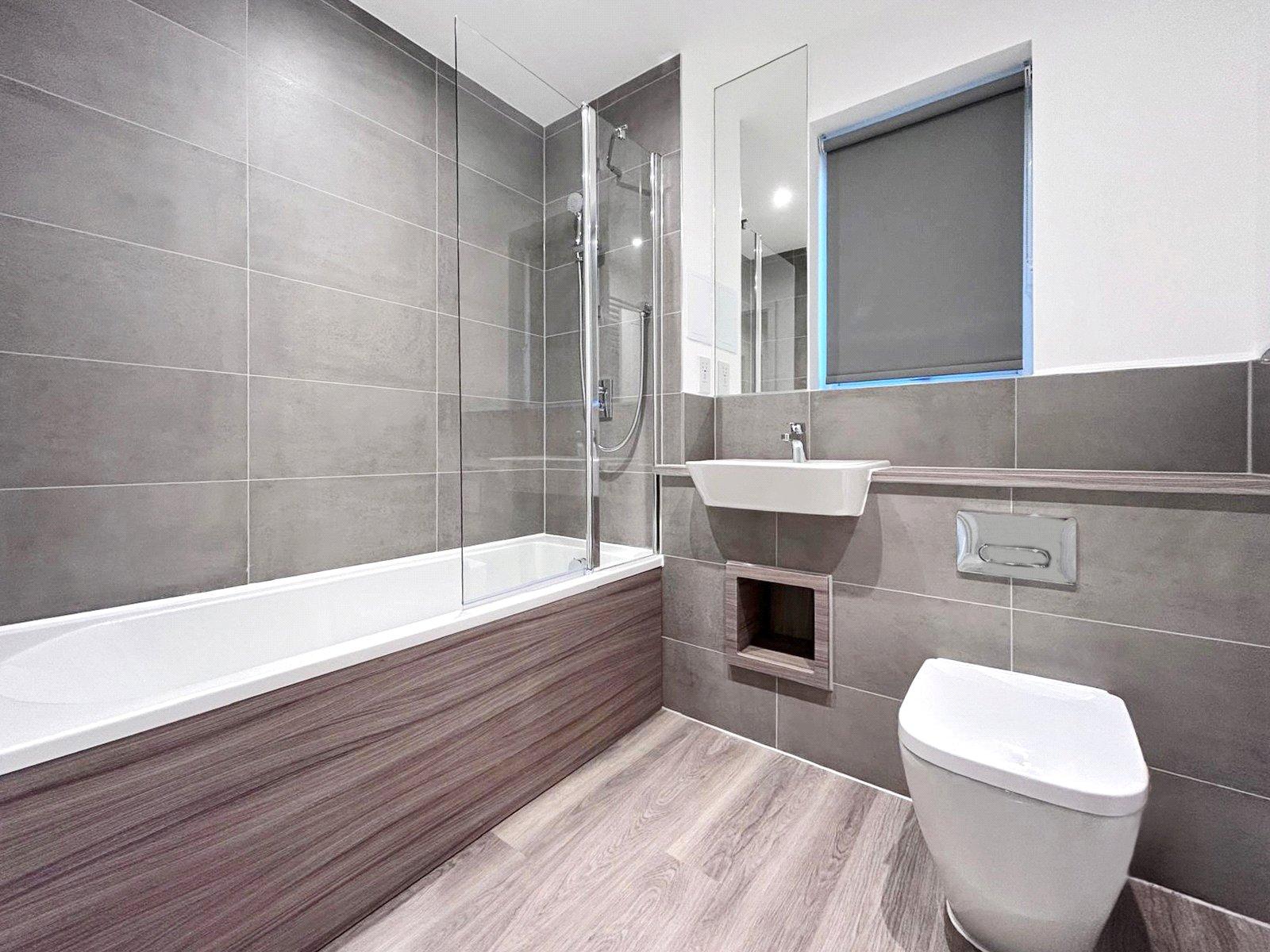 3 bedroom house to rent in Langley | Robinson Michael & Jackson