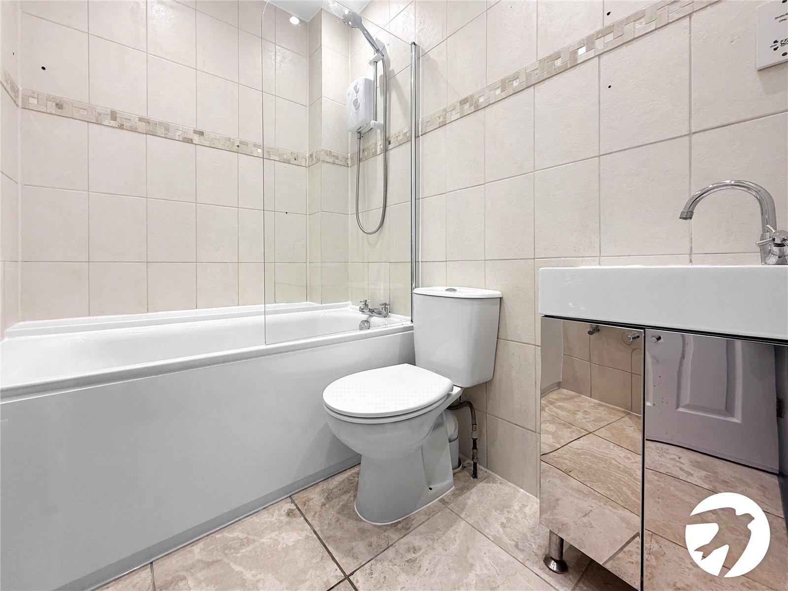 4 bedroom house to rent in Maidstone | Robinson Michael & Jackson