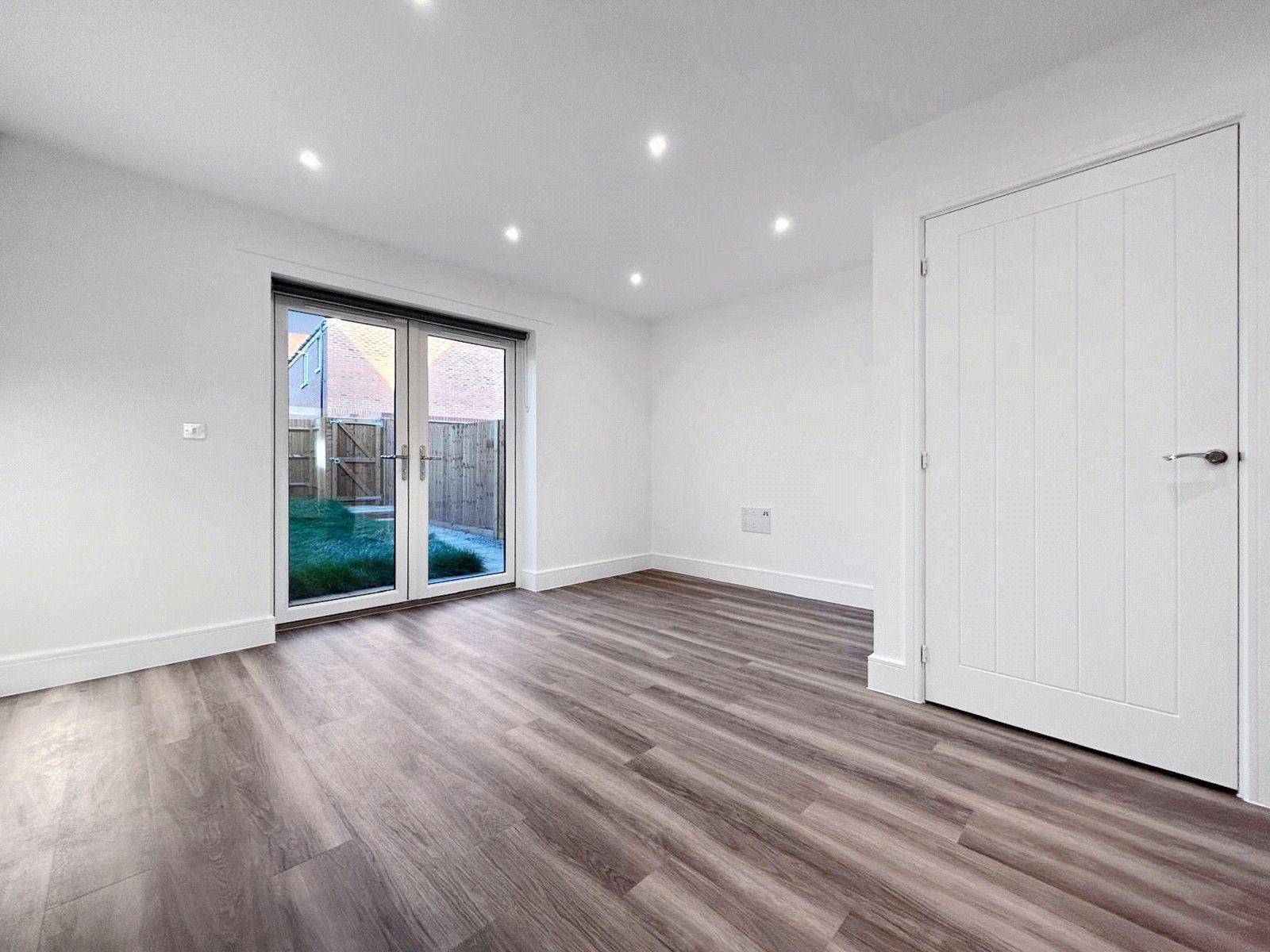 2 bedroom house to rent in Langley | Robinson Michael & Jackson