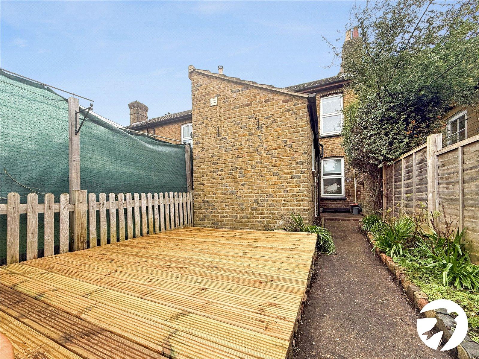 2 bedroom house to rent in Maidstone | Robinson Michael & Jackson