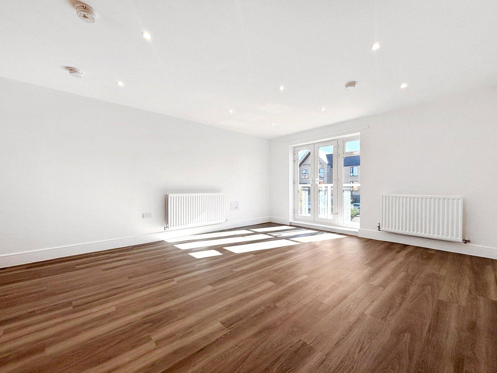 2 bedroom property to rent in Langley | Robinson Michael & Jackson