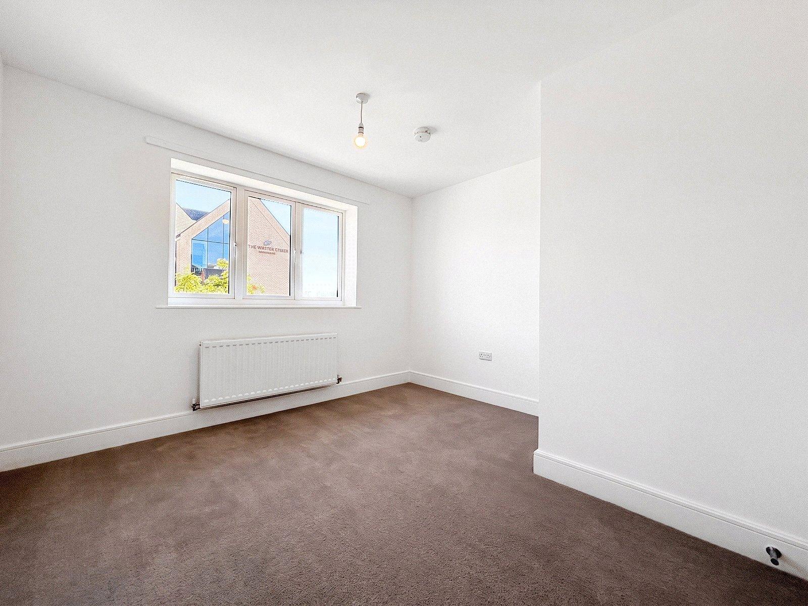 2 bedroom property to rent in Langley | Robinson Michael & Jackson