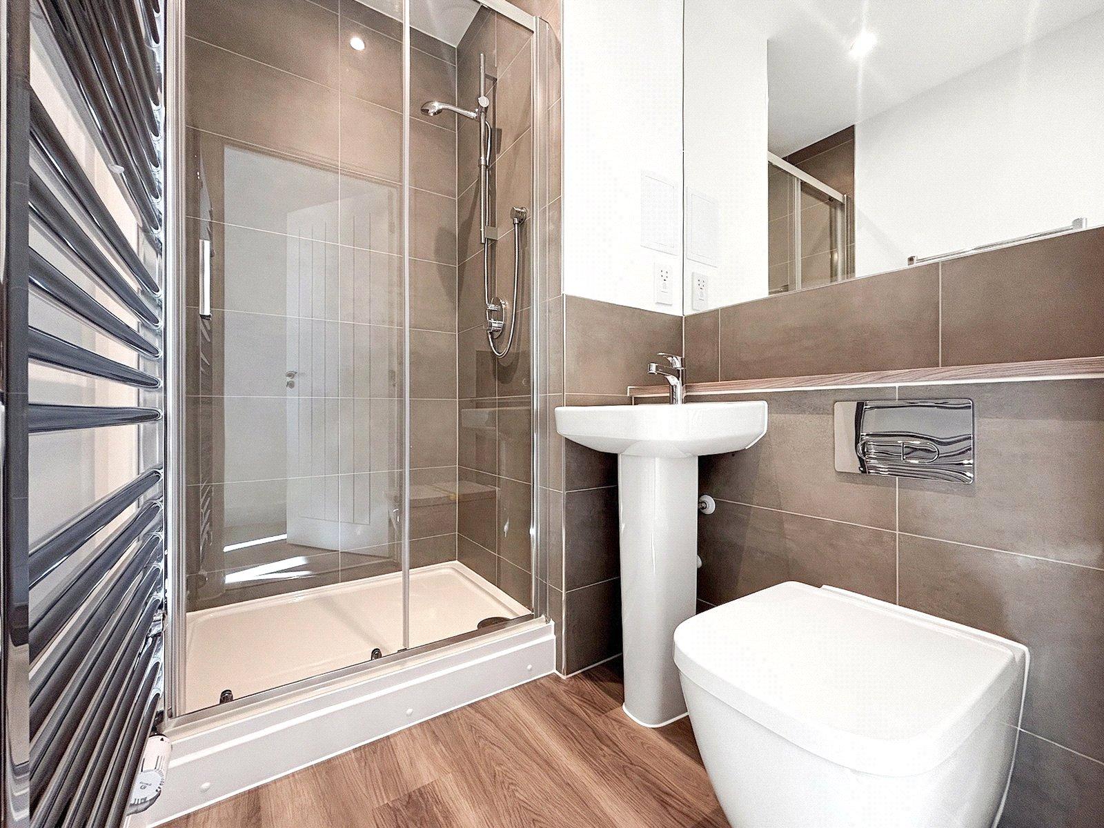 2 bedroom property to rent in Langley | Robinson Michael & Jackson