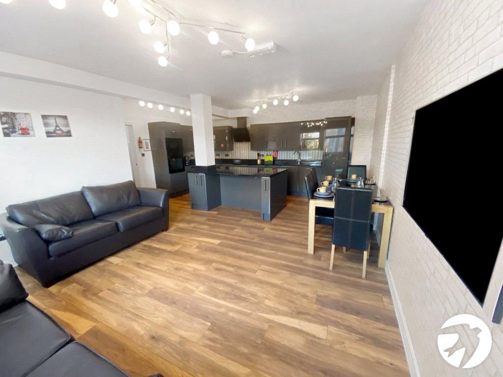 2 bedroom property to rent in Maidstone | Robinson Michael & Jackson